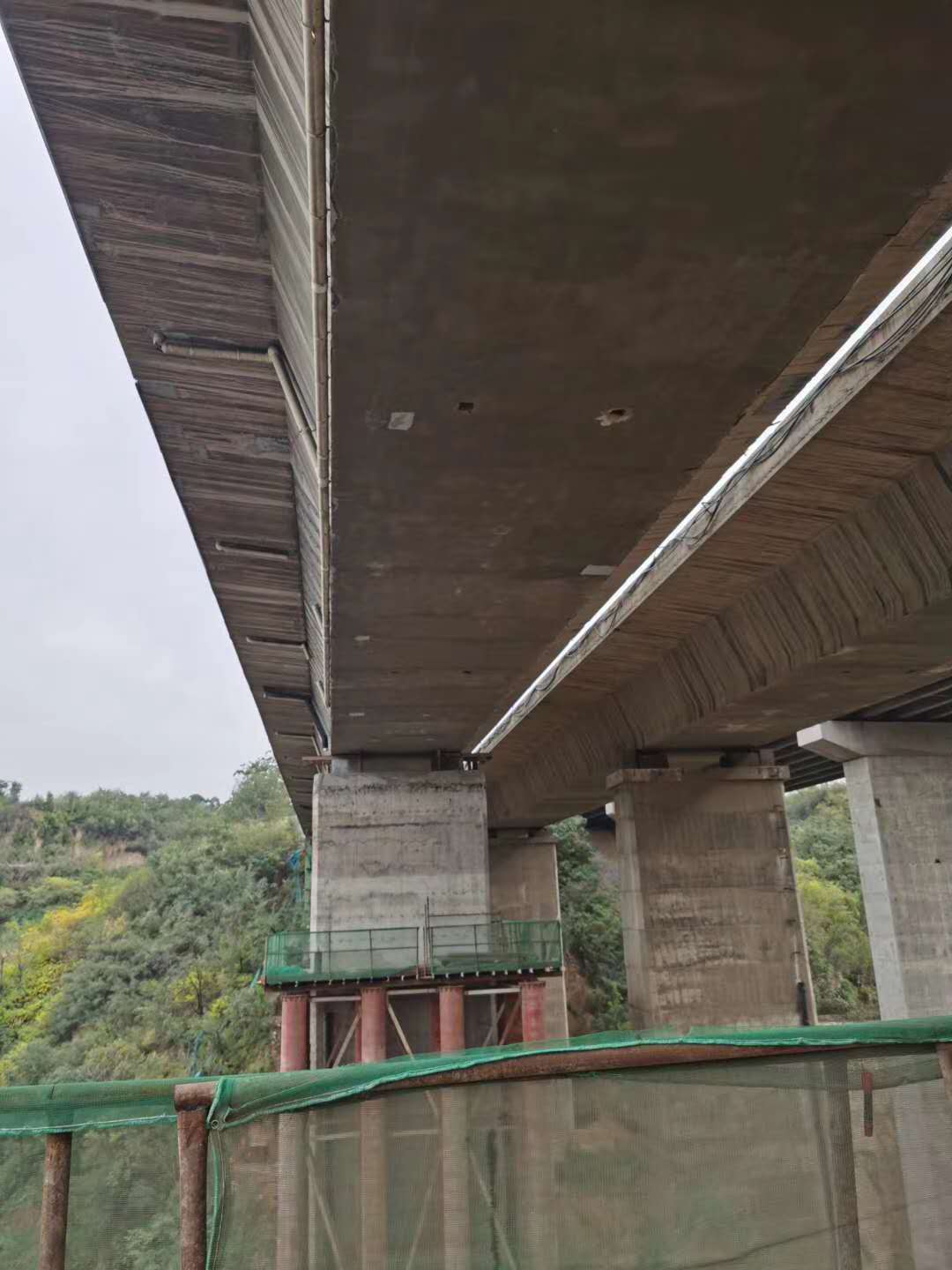 宜昌桥梁加固前制定可行设计方案图并用对施工方法